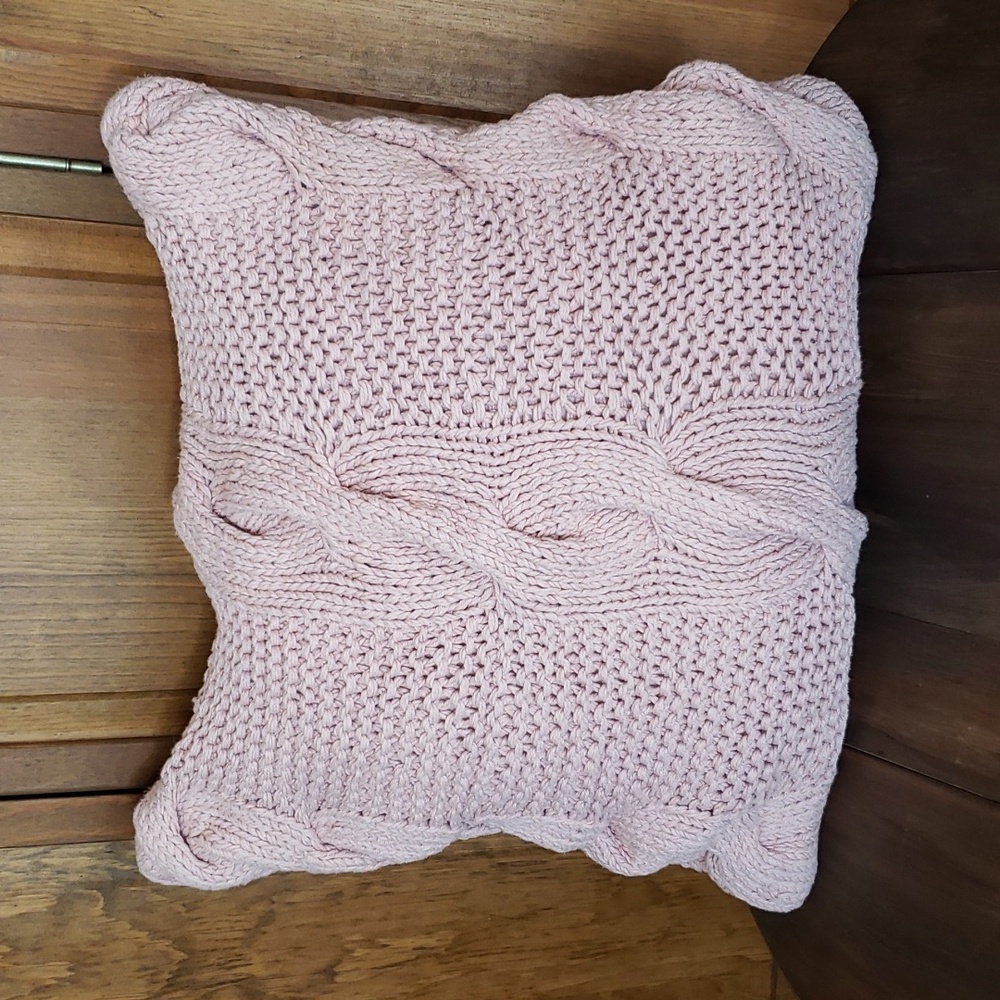 Sundance Chunky Cable Knit Pillow 20" x 20"